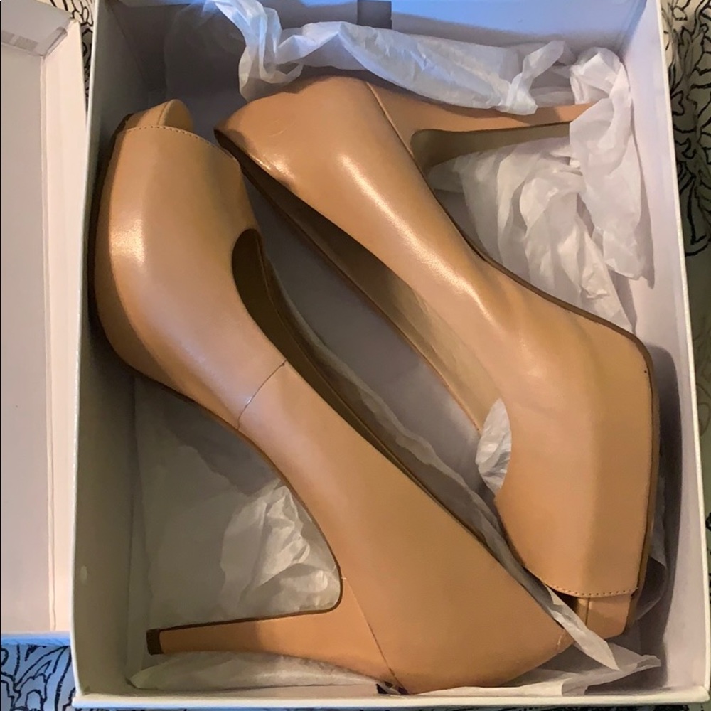 Nine West Camya Peep Toe Pump